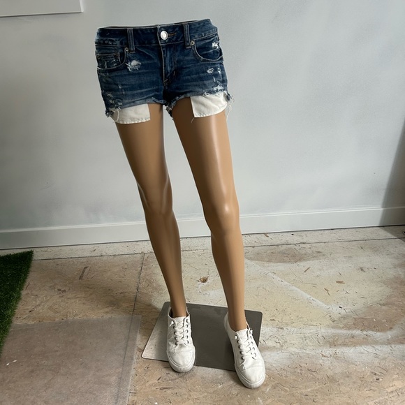 American Eagle Outfitters denim cut offs - Picture 2 of 6